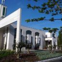 Une dizaine de croix rouge sang taguées sur la mosquée de Créteil