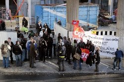 France: Plus de 5.000 sans-papiers en gr�ve pour leur r�gularisation, selon la CGT