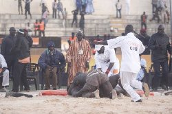 [Lutte S�n�galaise] Balla Gaye 2 se m�tamorphose et d�tr�ne le roi Y�kini