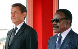 Bongo est mort, la Fran�Afrique lui survivra