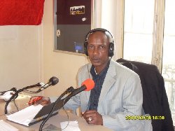 Radio Jikke FM de Waound�: El hadji N'diaye, invit� de l'�mission Safariye