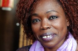 La polygamie contribue au sous-d�veloppement via la course aux enfants, selon Fatou Diome 